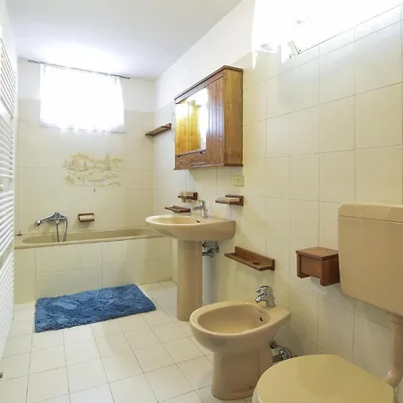 Cozy In With Wifi Holiday home Lamon